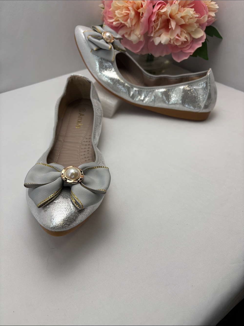 Anxle Womens 42/US10 Metallic Silver Bow Ballet Flats w/ Pearl Accent #719